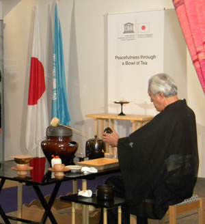 Dr. Genshitsu Sen prepares tea