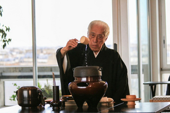 大宗匠による献茶式